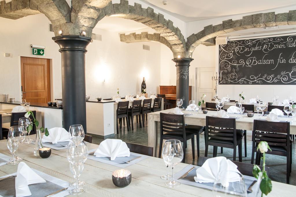Hotel & Restaurant Hofmatt Münchenstein Exteriör bild